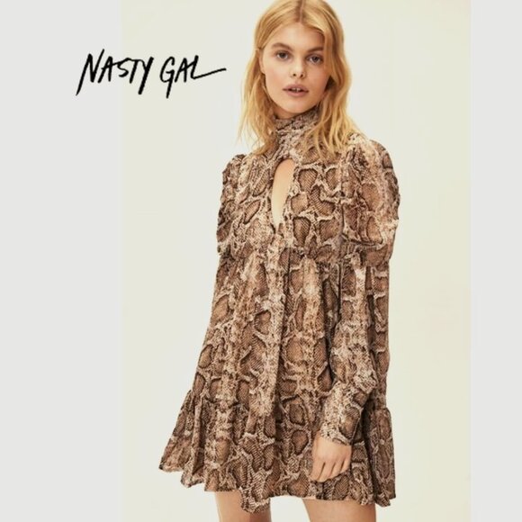 Nasty Gal Snake Print Tiered Smock Dress NWT - Picture 1 of 6